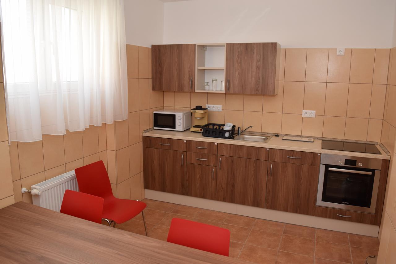 Hostel Marothi Kollegium Debrecín Exteriér fotografie